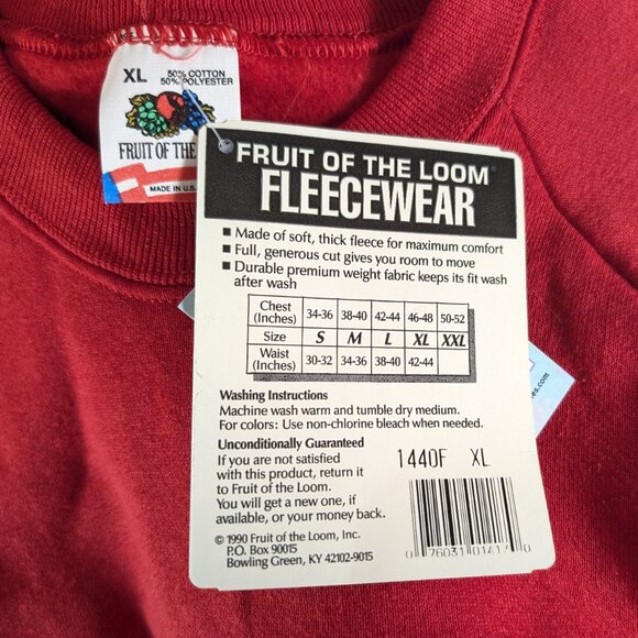 โSOLD!โ Blank Red Fruit of the Loom "Fleecewear" sweatshirt deadstock - Picture 4 of 4